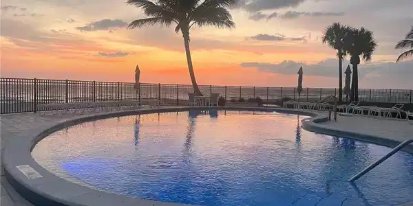 1717 Gulf Shore N