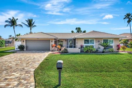 138 SW 53rd TER