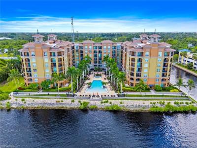2825 Palm Beach BLVD
