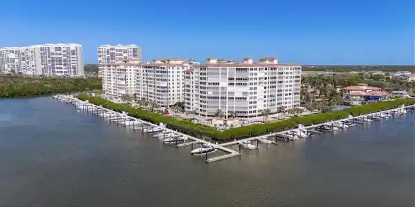 425 Dockside DR