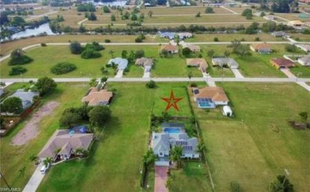 407 SW 29th PL