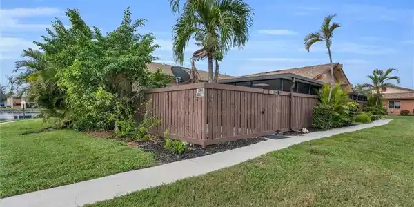 6351 Royal Woods DR