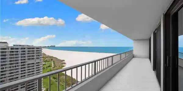 320 Seaview CT