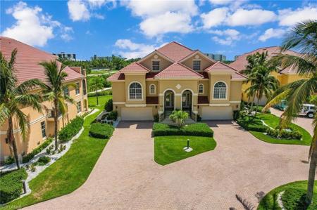 7521 Lake Valencia CT