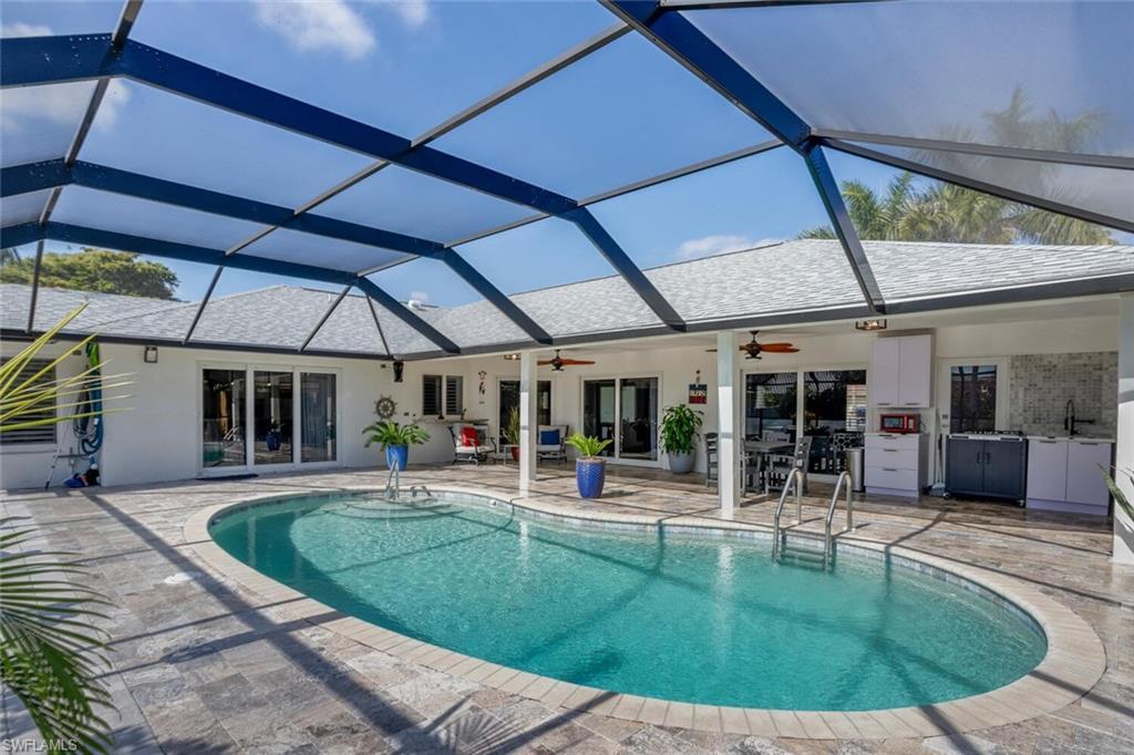 Image 2: Saltwater pool!