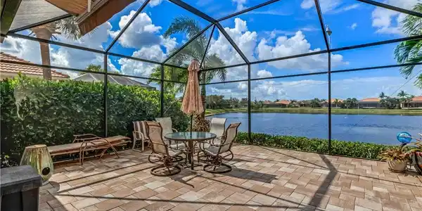 5713 Calmar Breeze Lane