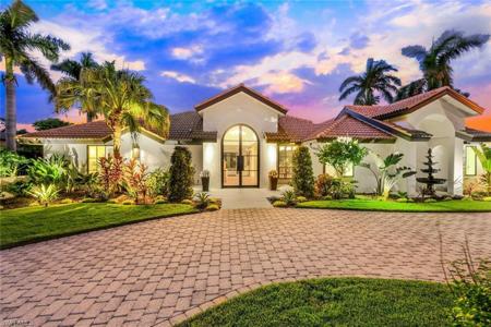 579 Neapolitan WAY