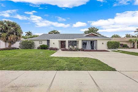 486 N Collier BLVD