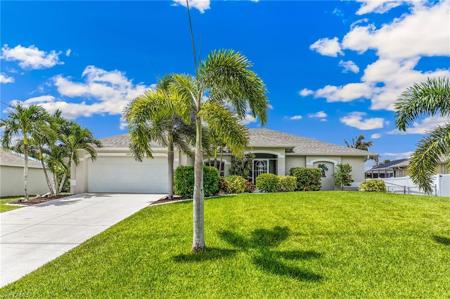 1905 SW 25th TER