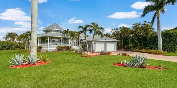 18210 Chesapeake CT