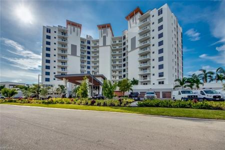 4142 Bay Beach LN