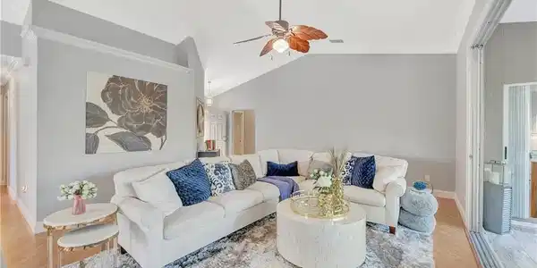 322 Emerald Bay CIR
