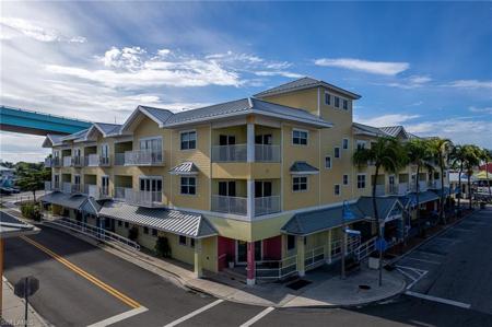 450 Old San Carlos BLVD