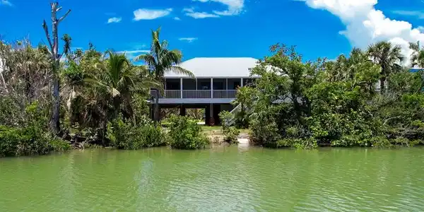 5685 Sanibel Captiva