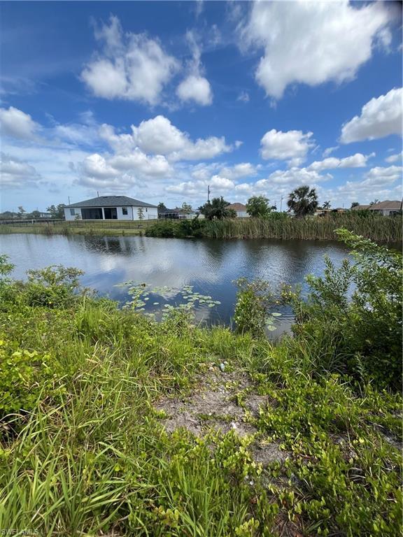 Image 4: Water view