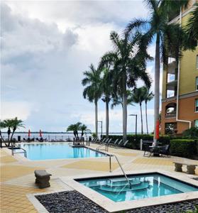 2825 Palm Beach BLVD