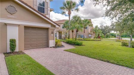 3230 Cottonwood BEND