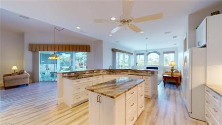 16137 Edgemont DR