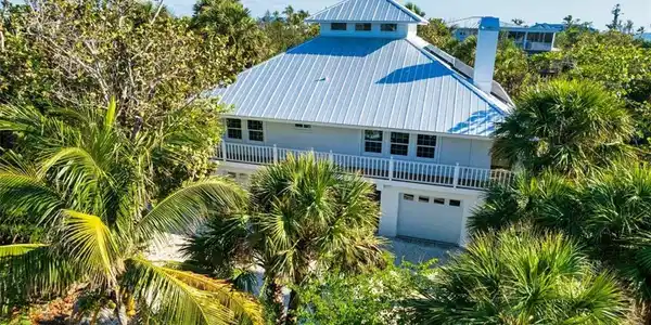 459 Lagoon DR