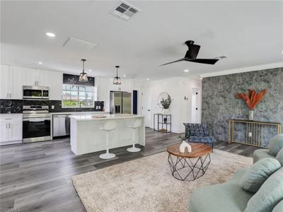 233 SW 48th TER
