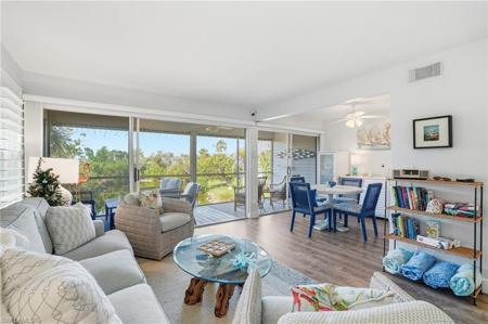 1039 Beach RD