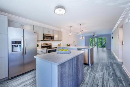 3021 Sandpiper Bay CIR