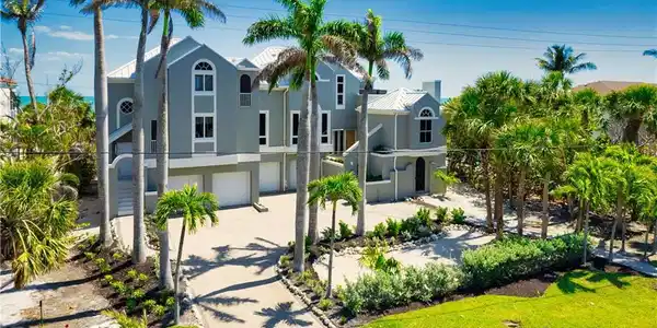 503 E Gulf DR