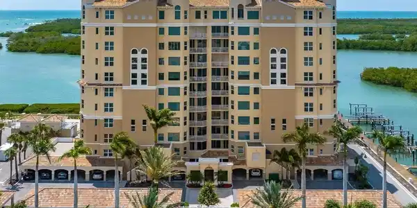 445 Dockside DR