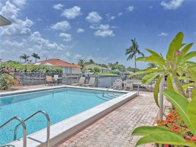 1016 SW 48th TER