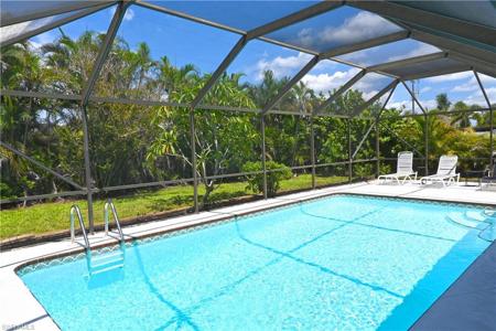 225 SW 38th ST