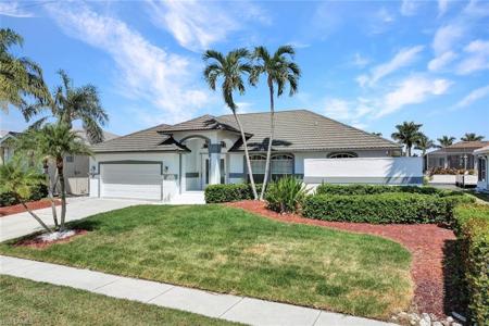 1136 Lighthouse CT