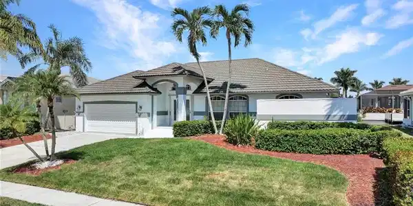 1136 Lighthouse CT