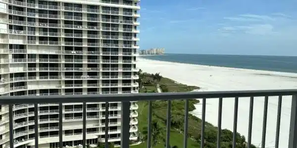 320 Seaview CT
