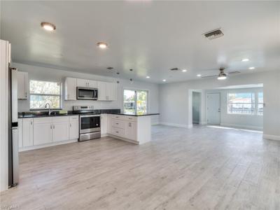 16 Estate DR