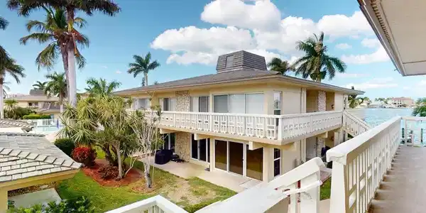 1215 Edington PL