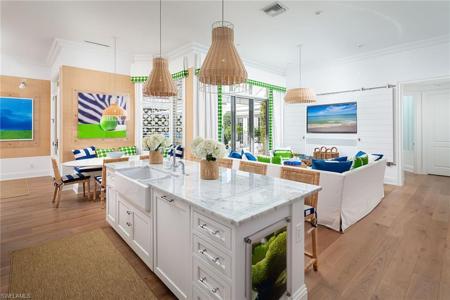 8812 La Palma LN
