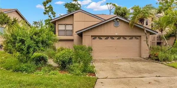 17660 Heron LN