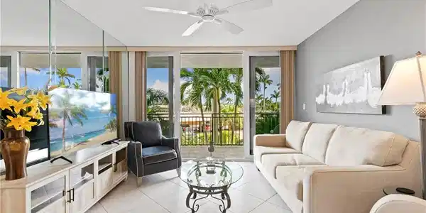 180 Seaview CT