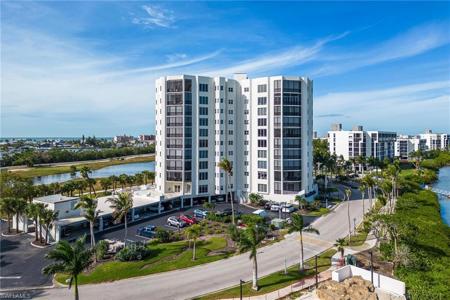 4198 Bay Beach LN