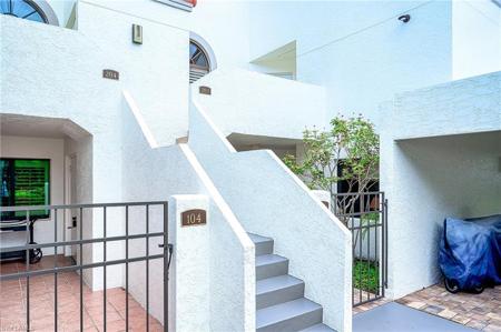 601 Beachwalk CIR