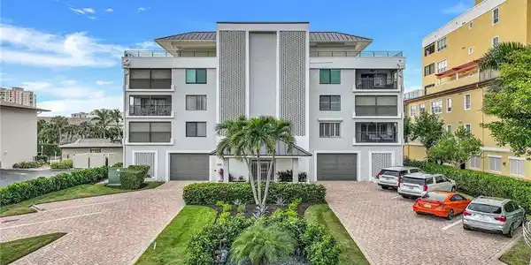 910 Panama CT