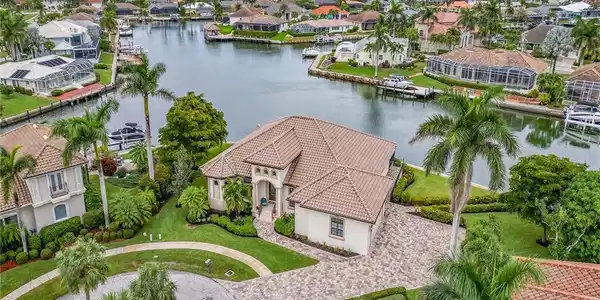 1090 Dill CT