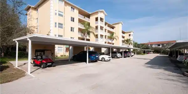 4040 Durango CT