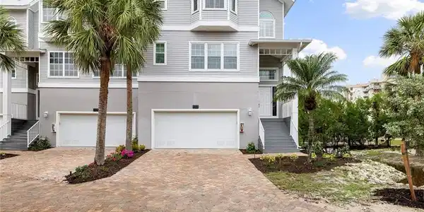 117 Barefoot CIR
