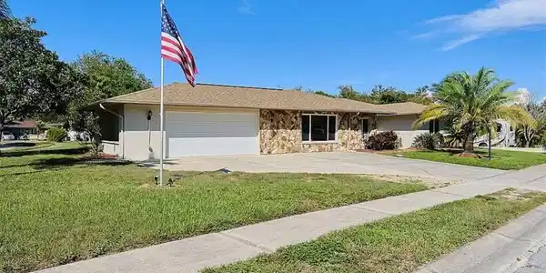 7119 Beachdale Ct, Port Richey, FL 34668