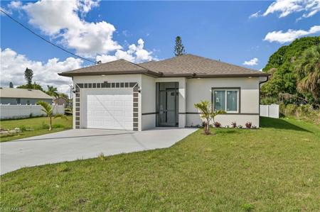 3918 Desoto AVE