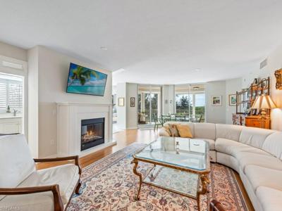 1001 Arbor Lake DR