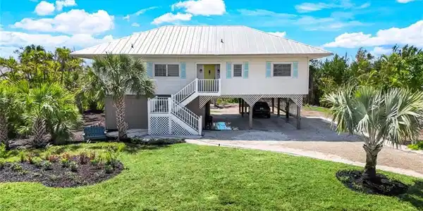 1196 Sand Castle RD