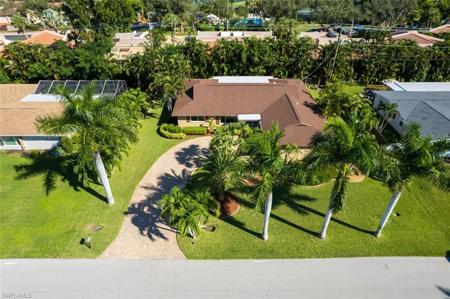 1033 N Town And River DR