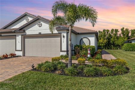 1127 S Town And River DR